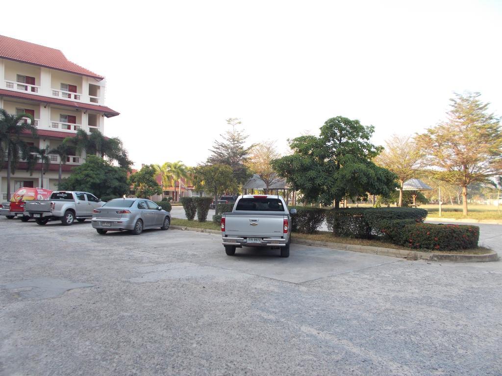 Hotel A.P.Garden Kalasin Exterior foto