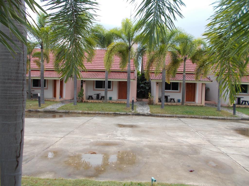 Hotel A.P.Garden Kalasin Exterior foto