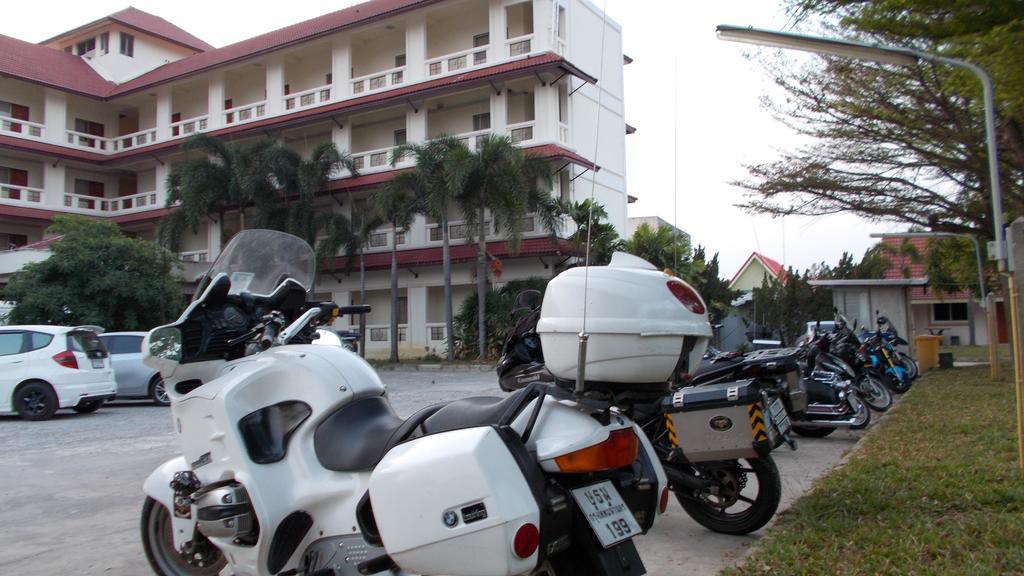 Hotel A.P.Garden Kalasin Exterior foto
